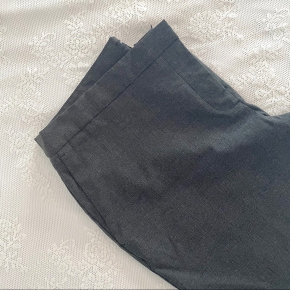 Mario Serrani Ladies Cropped Dress Pant (14 x 26) - Picture 2 of 13